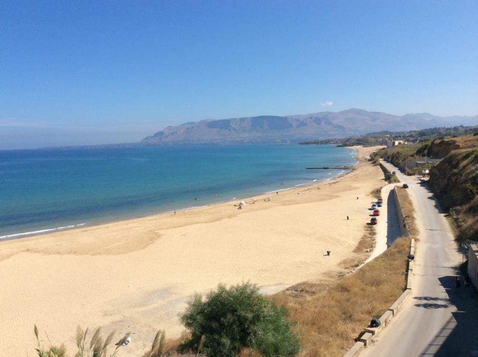 Casa Vacanze Aurora Balestrate Buitenkant foto